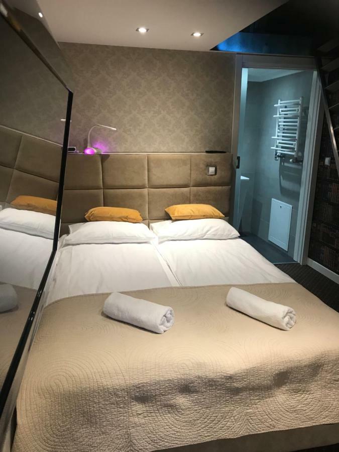 Apart Lofts Car Factory By Warsawresidence Group Ngoại thất bức ảnh
